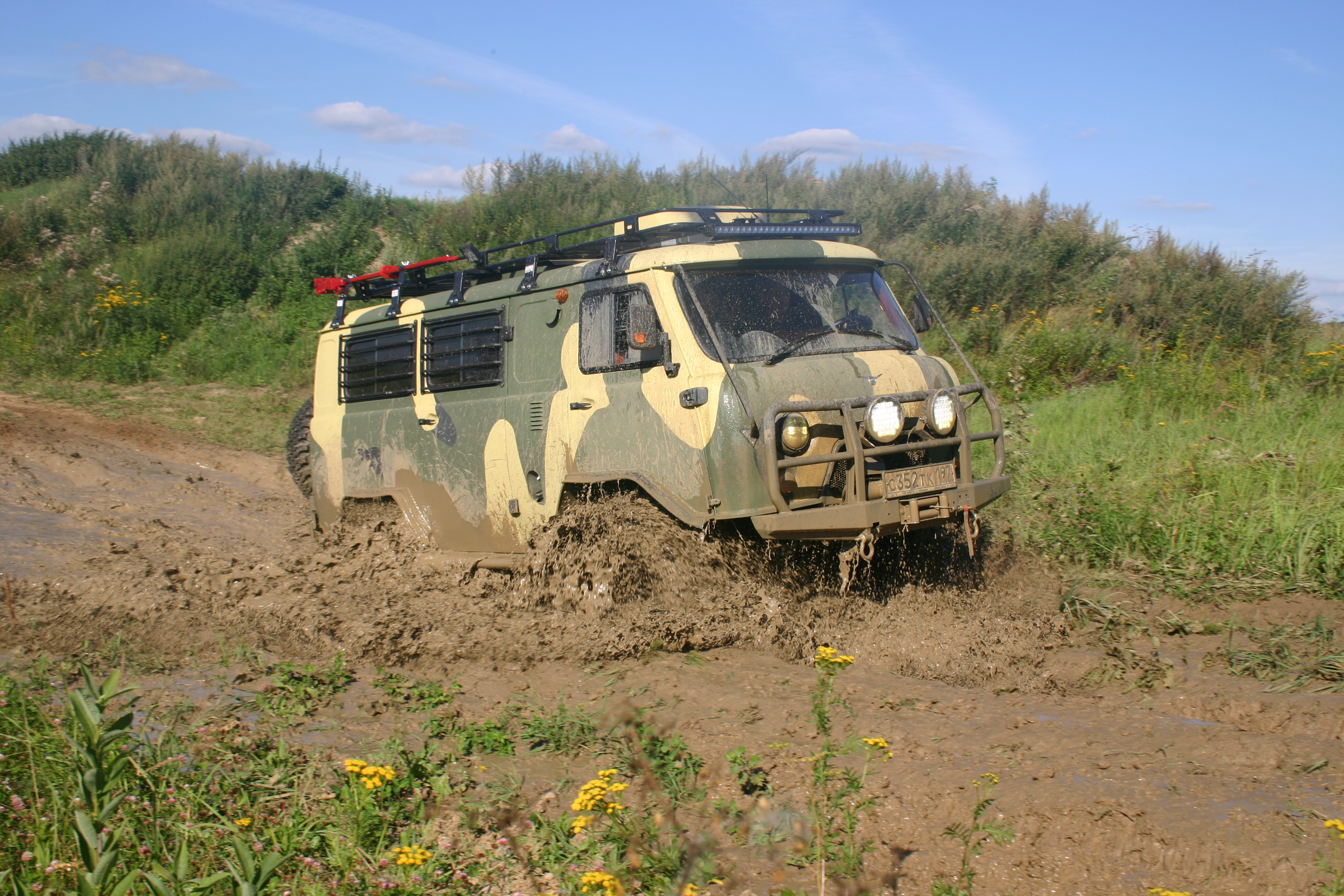 uaz450_60let_3.jpg